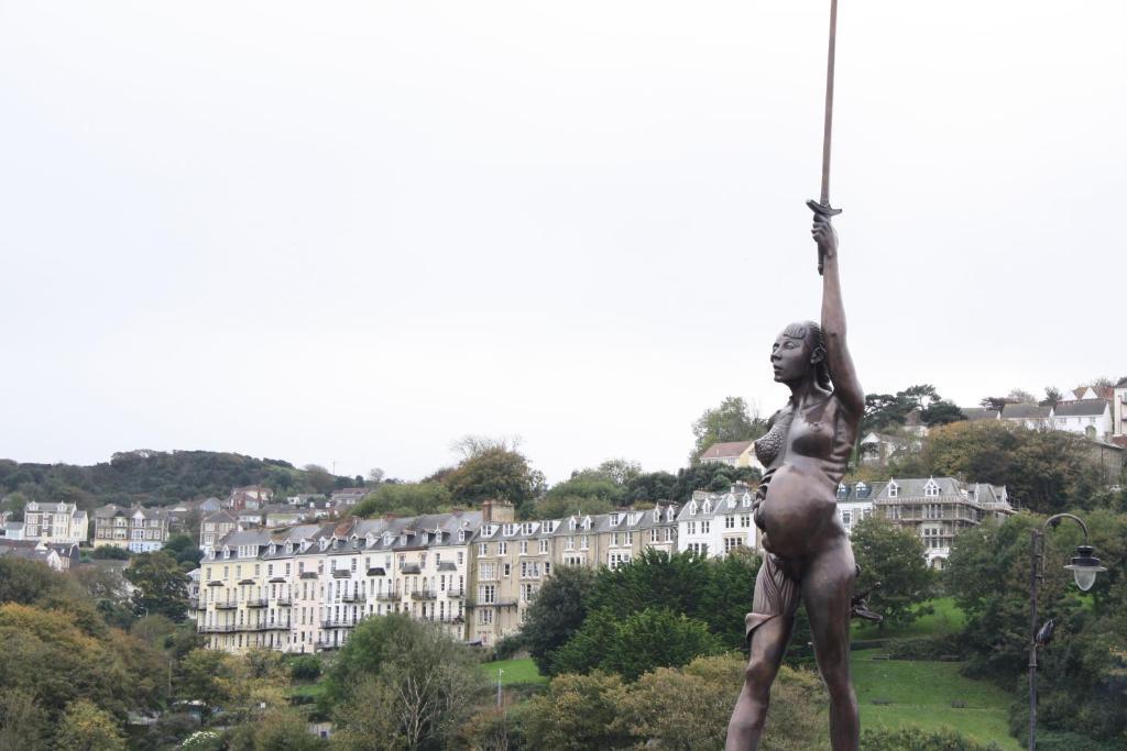 The Harbour Lights Bed and Breakfast Ilfracombe Buitenkant foto