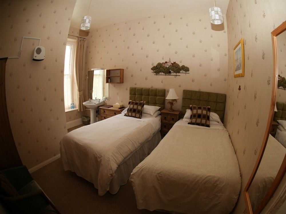 The Harbour Lights Bed and Breakfast Ilfracombe Buitenkant foto