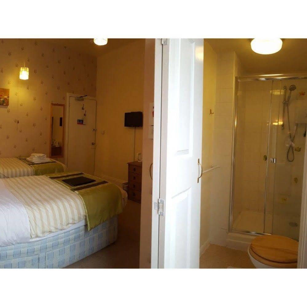 The Harbour Lights Bed and Breakfast Ilfracombe Buitenkant foto